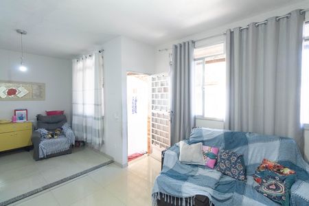 Sala de casa à venda com 3 quartos, 107m² em Campo Grande, Rio de Janeiro