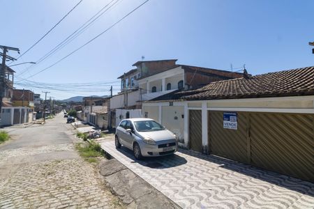 Casa à venda com 107m², 3 quartos e 2 vagasFachada