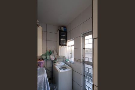 Casa à venda com 107m², 3 quartos e 2 vagasCozinha e Área de Serviço