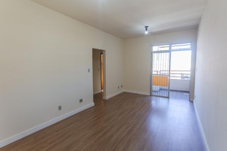 Apartamento para alugar com 2 quartos, 70m² em Santa Tereza, Belo Horizonte