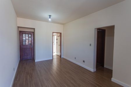 Sala de apartamento para alugar com 2 quartos, 70m² em Santa Tereza, Belo Horizonte