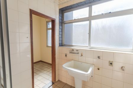 Área de Serviço de apartamento para alugar com 2 quartos, 70m² em Santa Tereza, Belo Horizonte