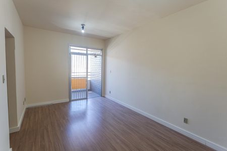 Sala de apartamento para alugar com 2 quartos, 70m² em Santa Tereza, Belo Horizonte
