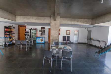Apartamento para alugar com 70m², 2 quartos e 1 vaga Apartamento para alugar com 70m², 2 quartos e 1 vagaÁrea comum - Área de Leitura