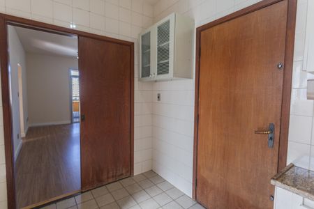 Apartamento para alugar com 70m², 2 quartos e 1 vaga Apartamento para alugar com 70m², 2 quartos e 1 vagaCozinha