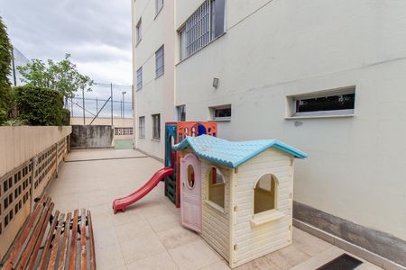 Apartamento para alugar com 79m², 2 quartos e 2 vagasÁrea comum - Playground