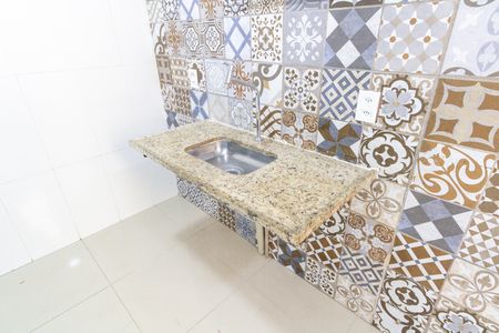 Apartamento à venda com 55m², 3 quartos e sem vaga Apartamento à venda com 55m², 3 quartos e sem vagaCozinha e Área de Serviço