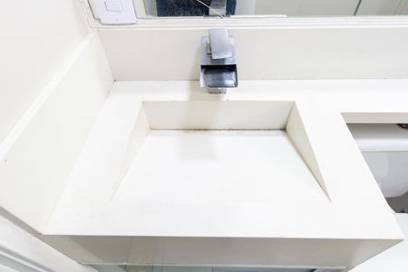 Apartamento à venda com 55m², 3 quartos e sem vaga Apartamento à venda com 55m², 3 quartos e sem vagaBanheiro