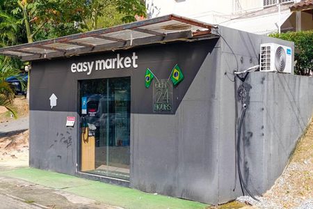 Conveniência de apartamento à venda com 3 quartos, 55m² em Campo Grande, Rio de Janeiro