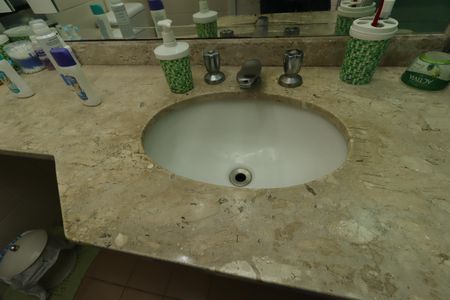 Apartamento à venda com 95m², 3 quartos e 1 vagaBanheiro da Suíte - Pia