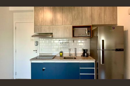 Cozinha de kitnet/studio à venda com 1 quarto, 30m² em Alto de Pinheiros, São Paulo