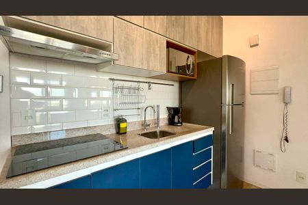 Cozinha de kitnet/studio à venda com 1 quarto, 30m² em Alto de Pinheiros, São Paulo