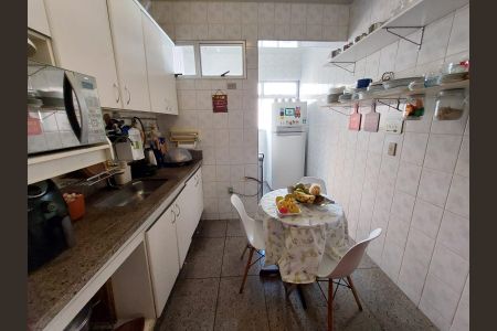 Cozinha de apartamento à venda com 3 quartos, 100m² em Carmo, Belo Horizonte
