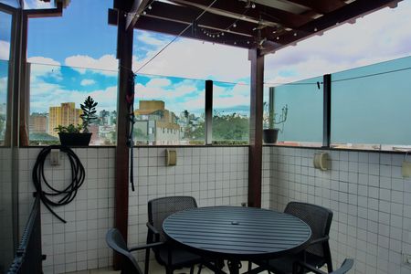 Apartamento para alugar com 144m², 3 quartos e 2 vagas Apartamento para alugar com 144m², 3 quartos e 2 vagasCobertura - Área Externa