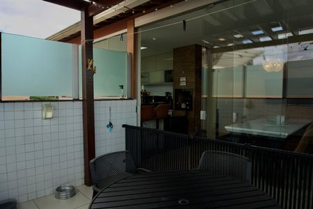 Apartamento para alugar com 144m², 3 quartos e 2 vagas Apartamento para alugar com 144m², 3 quartos e 2 vagasCobertura - Área Externa