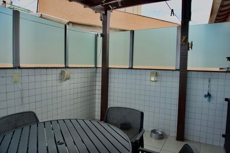 Apartamento para alugar com 144m², 3 quartos e 2 vagas Apartamento para alugar com 144m², 3 quartos e 2 vagasCobertura - Área Externa