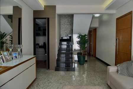 Apartamento para alugar com 144m², 3 quartos e 2 vagas Apartamento para alugar com 144m², 3 quartos e 2 vagasSala