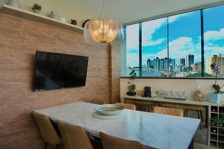 Apartamento para alugar com 144m², 3 quartos e 2 vagas Apartamento para alugar com 144m², 3 quartos e 2 vagasCopa