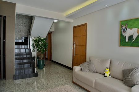 Apartamento para alugar com 144m², 3 quartos e 2 vagas Apartamento para alugar com 144m², 3 quartos e 2 vagasSala