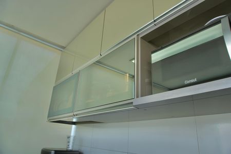 Apartamento para alugar com 144m², 3 quartos e 2 vagas Apartamento para alugar com 144m², 3 quartos e 2 vagasCozinha - Armários