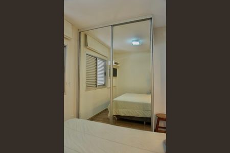 Apartamento para alugar com 144m², 3 quartos e 2 vagas Apartamento para alugar com 144m², 3 quartos e 2 vagasSuíte - Armários