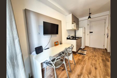 Cozinha de kitnet/studio para alugar com 1 quarto, 25m² em Santa Ifigênia, São Paulo
