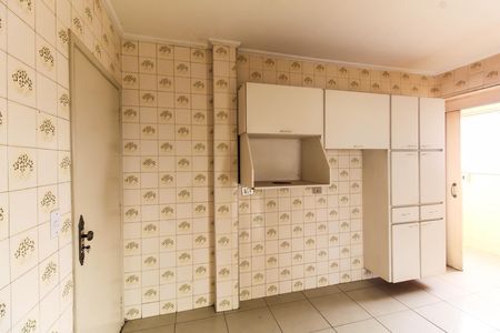 Apartamento à venda com 117m², 3 quartos e 2 vagas Apartamento à venda com 117m², 3 quartos e 2 vagasCozinha