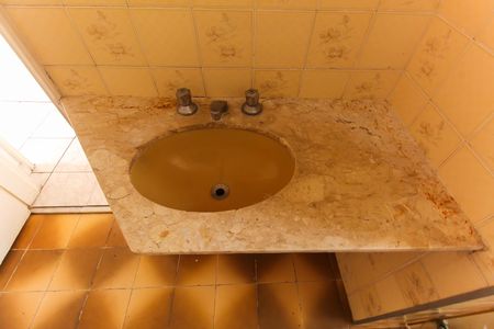 Apartamento à venda com 117m², 3 quartos e 2 vagas Apartamento à venda com 117m², 3 quartos e 2 vagasBanheiro social