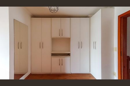 Casa para alugar com 100m², 2 quartos e 2 vagas