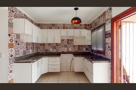 Casa para alugar com 100m², 2 quartos e 2 vagas