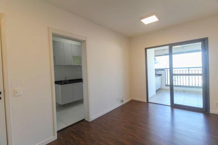 Apartamento para alugar com 81m², 3 quartos e 1 vaga Apartamento para alugar com 81m², 3 quartos e 1 vagaSala
