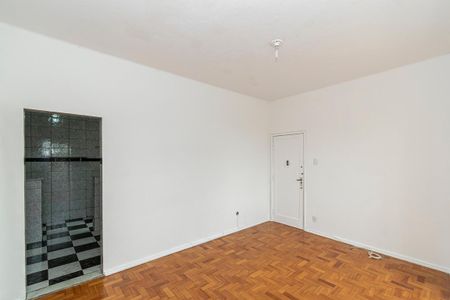 Sala de apartamento para alugar com 2 quartos, 65m² em Ramos, Rio de Janeiro