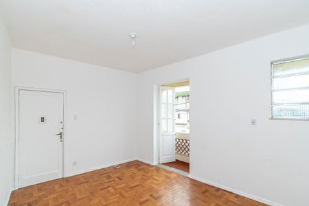 Sala de apartamento para alugar com 2 quartos, 65m² em Ramos, Rio de Janeiro