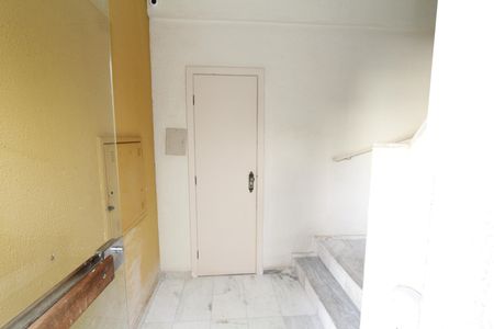 Hall de entrada de apartamento para alugar com 3 quartos, 100m² em Buritis, Belo Horizonte