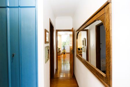 Corredor de apartamento para alugar com 3 quartos, 100m² em Buritis, Belo Horizonte