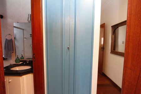 Corredor de apartamento para alugar com 3 quartos, 100m² em Buritis, Belo Horizonte
