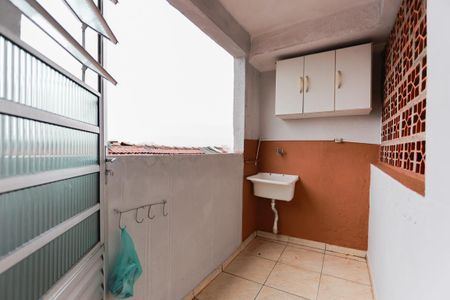 Casa para alugar com 75m², 2 quartos e sem vagaÁrea de serviço