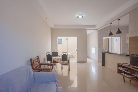 Sala de casa à venda com 3 quartos, 180m² em Parque Aeroporto, Campinas