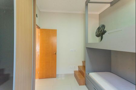 Casa à venda com 180m², 3 quartos e 2 vagasQuarto