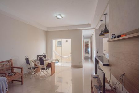 Sala de casa à venda com 3 quartos, 180m² em Parque Aeroporto, Campinas