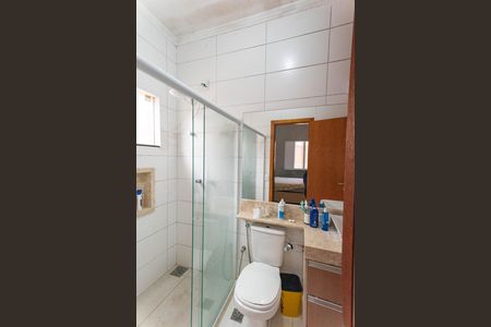 Casa à venda com 180m², 3 quartos e 2 vagasBanheiro da Suíte
