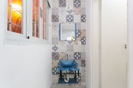 Casa à venda com 100m², 3 quartos e 2 vagas Casa à venda com 100m², 3 quartos e 2 vagasLavabo / Lavatório
