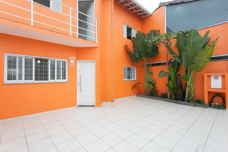 Casa à venda com 100m², 3 quartos e 2 vagas Casa à venda com 100m², 3 quartos e 2 vagasGaragem