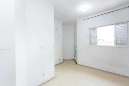Casa à venda com 100m², 3 quartos e 2 vagas Casa à venda com 100m², 3 quartos e 2 vagasSuíte