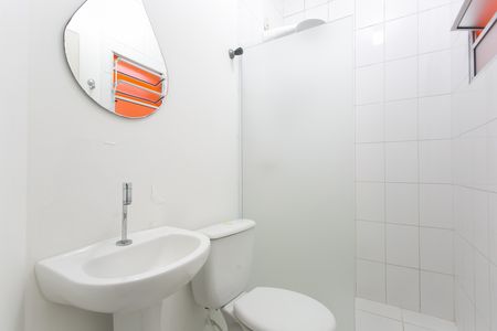 Casa à venda com 100m², 3 quartos e 2 vagas Casa à venda com 100m², 3 quartos e 2 vagasBanheiro Social