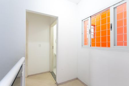 Casa à venda com 100m², 3 quartos e 2 vagas Casa à venda com 100m², 3 quartos e 2 vagasHall do Quarto