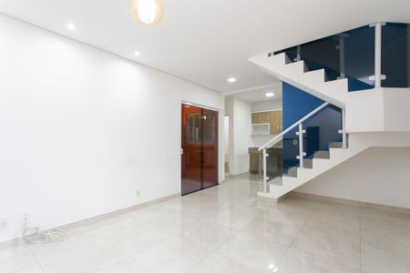 Casa à venda com 3 quartos, 100m² em Cidade Nitro Química, São Paulo