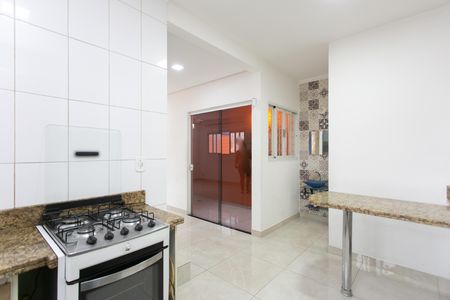 Casa à venda com 100m², 3 quartos e 2 vagas Casa à venda com 100m², 3 quartos e 2 vagasCozinha