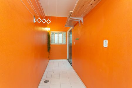 Casa à venda com 100m², 3 quartos e 2 vagas Casa à venda com 100m², 3 quartos e 2 vagasÁrea de Serviço