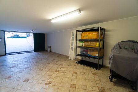 Garagem de casa à venda com 3 quartos, 100m² em Planalto Paulista, São Paulo